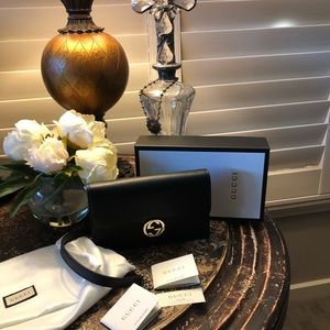 AUTHENTIC Interlocking GG Mini Crossbody WOC